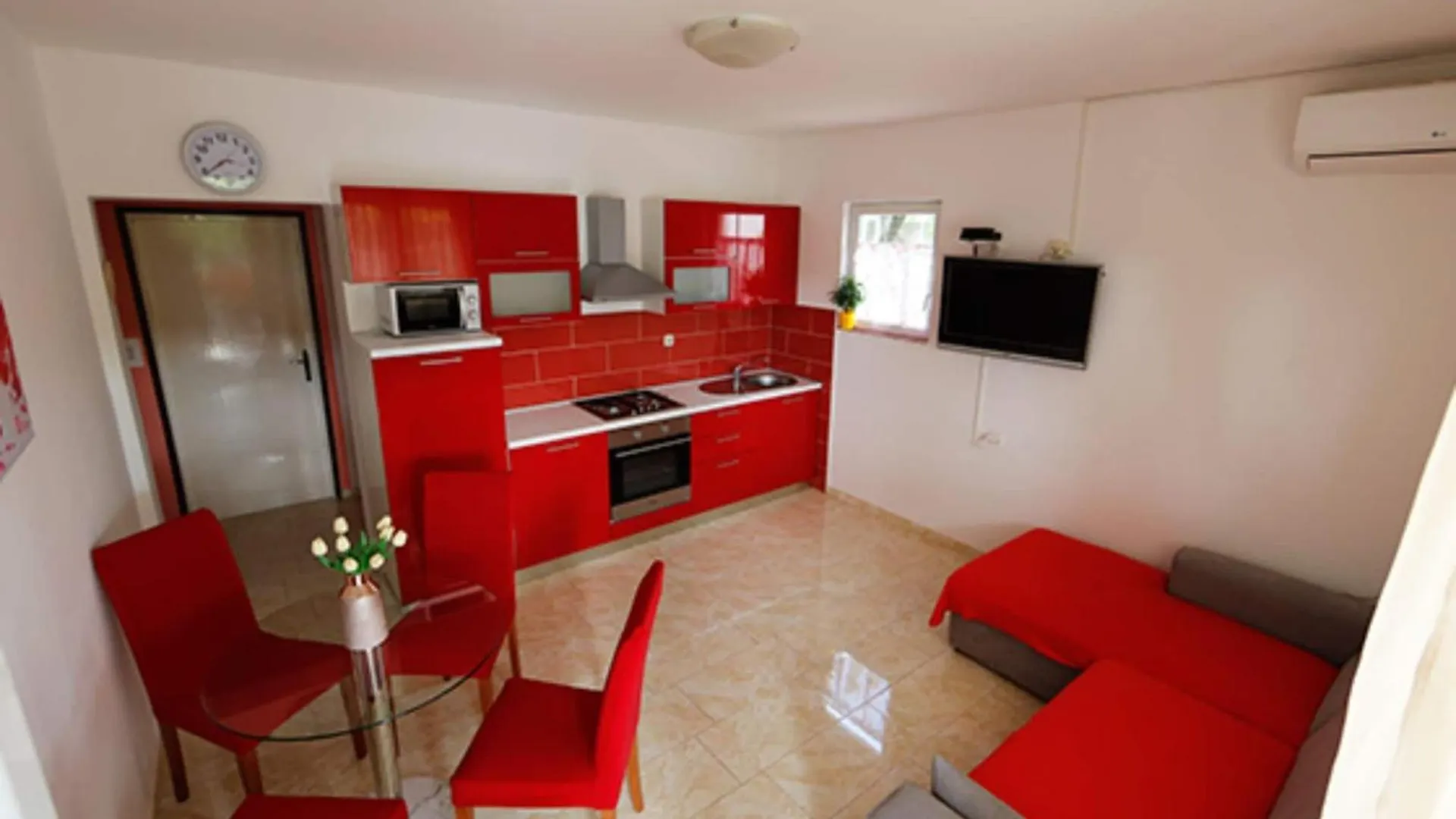 Apartments Zora Lopar