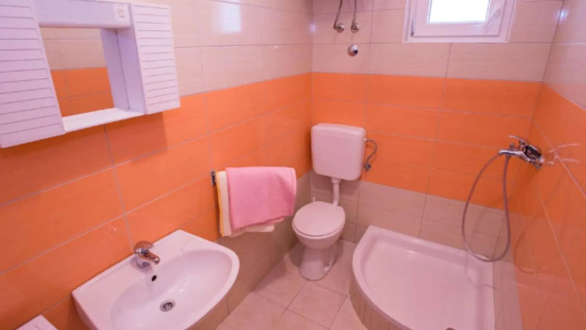 Apartments Zora Lopar