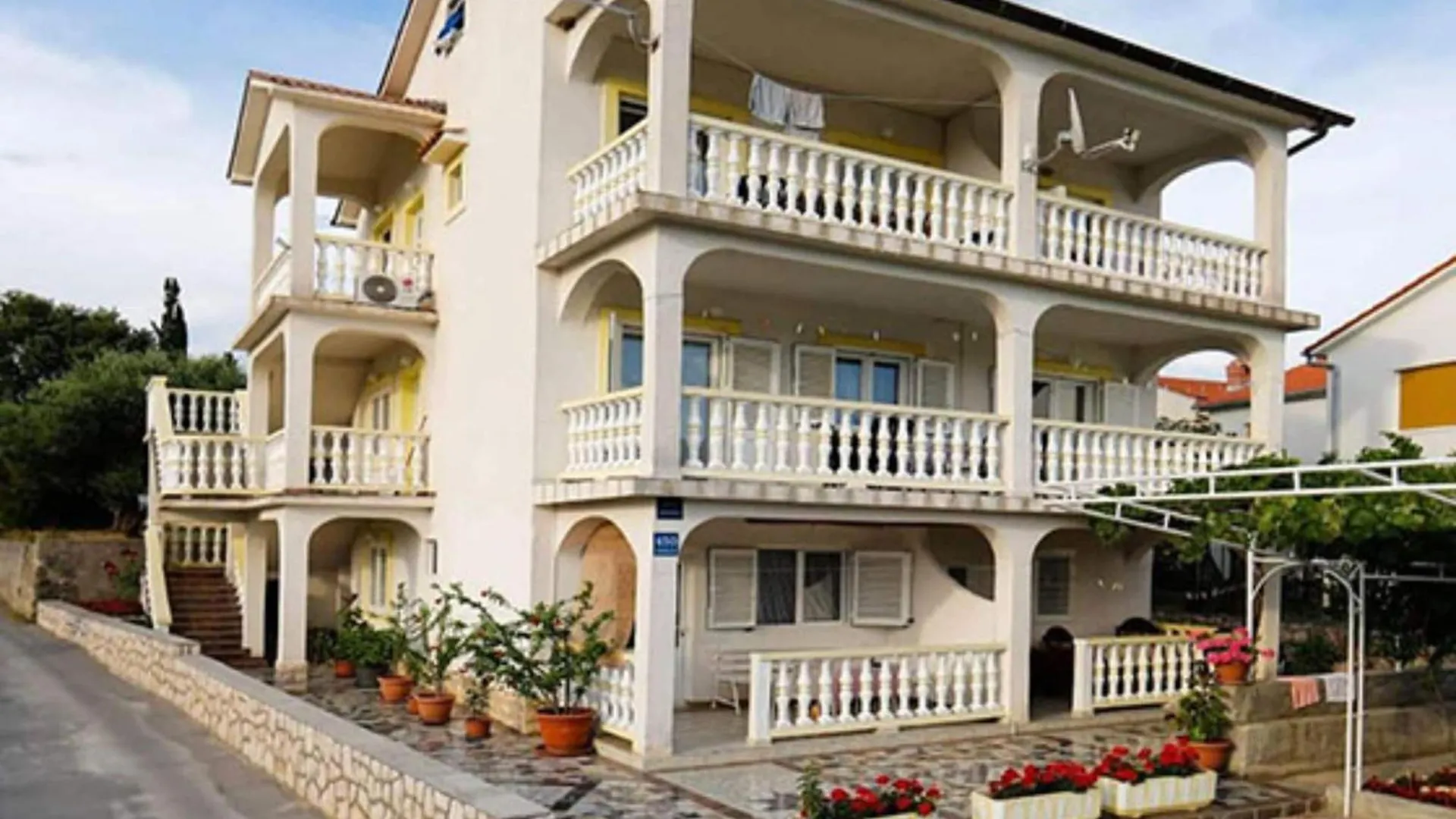 Apartments Zora Lopar Croatia